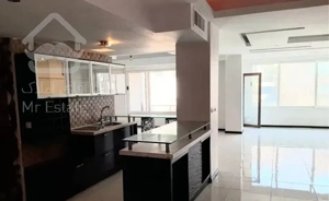 ۱۵۰ متر ۳ خواب تک واحدی بهار فروغی طبقه آخر