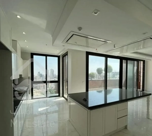 آپارتمان 120متـر فرمانیه تراس قابل چیدمان