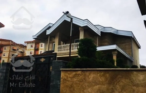 ویلا ۲۰۰ متراستخرجکوزی دو خوابه دربست