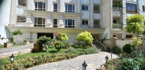 آپارتمان۱۳۰متری/۲خواب/فرمانیه شرقی/بازسازی شده