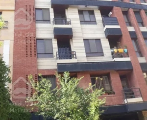 ۱۵۰متر نیاوران کلید نخورده