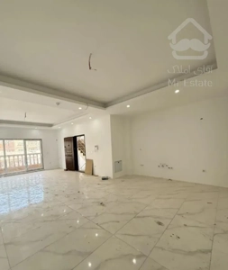 آپارتمان نزدیک سه راه محمودآباد و بازار ۹۵ متر