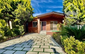 فروش ویلا همکف نمااجر200متر سنددار شهرکی بانگهبانی