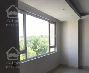 ۱۳۰ متر، سه خواب ، بنفشه ها ، کم واحد شهرک راه آهن