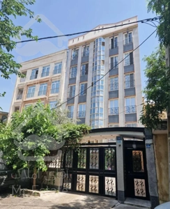 اپارتمان صفر تاصد بازسازی شده حتی تعویض پنجره ها