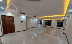 ۲۰۰ متر / تک واحدی / قیمت استثنایی