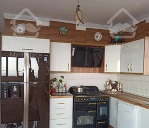 آپارتمان۸۲متری شیک امام زاده قاسم