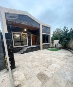 ویلا باغچه همکف 150 متری شهرک برند سند تک‌برگ