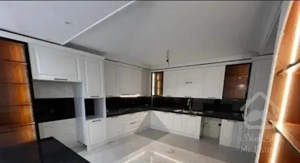 ۲۲۰ متر سه خواب/تک واحدی/نوساز/شهران/طوقانی