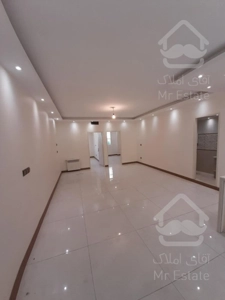 ۶۸ متر دو خواب رو به آفتاب