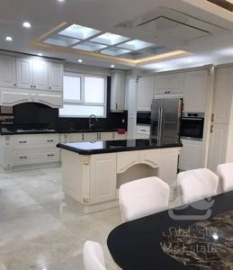 ۱۶۷ متر دسترسی به مقدس۲ پارکینگ باکس ۷ساله