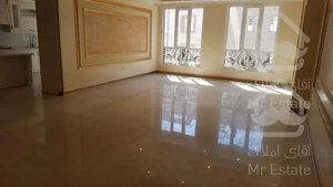 ۹۵ متر سالن پرده خور به همراه ۴ پارکینگ اختصاصی