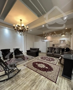 پاسداران نزدیک دریا