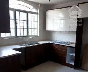 ۷۸متر/دو خواب/پروانه جنوبی/فول نوسازی/عروسک منطقه