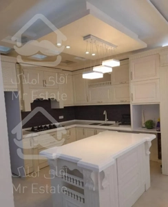 110 متری/سازمان برنامه شمالی/غرق نور