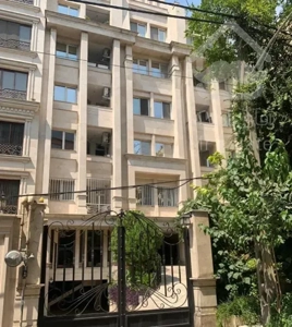 آپارتمان۹۶ متر دوخواب