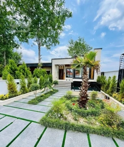 ۲۴۰متر ویلا مدرن/مجتمع شهرکی/ویو بینظیر*سند