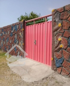 باغ ویلا در باغمعروف ۲۴۰ متر برق و اب