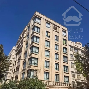 سرنبش۱۶۵متر سه خوابه صفر و نوساز