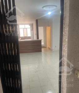 74 متر 2 خوابه در بیمه اکباتان طبقه 2سند