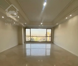 ۱۷۰متر ۳ خواب تک‌ واحدی ۳ پارکینگ کلید نخورده