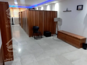 90 متر / موقعیت اداری / بر اصلی جلال / فلت