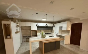 آپارتمان ۱۴۰ متری/۲خواب/نوساز/پزشکان