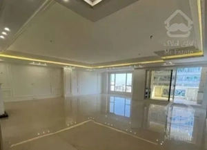 ۲۰۵ متر ، فروش یا معاوضه ، آلاله شرقی