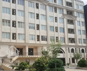 آپارتمان ۸۱متری بیمه