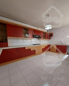 آپارتمان ۲۷۰ متر ۴ خواب تک واحدی سه پارکینگ