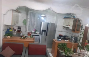 55 متر طبقه همکف با اسانسور  و انباری