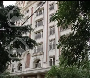 آپارتمان ۱۲۰ متری دو خواب