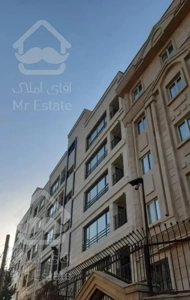 ۹۵ متر خوش نقشه روبه آفتاب (( حتی مجرد ))