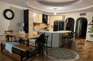 الهام عظیمیه آپارتمان  ۱۶۰ متری ۳ خواب