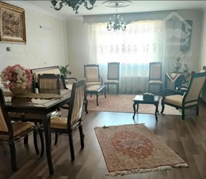 فروش آپارتمان ۱۴۴ متری سه خواب محلاتی