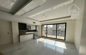 ۱۳۰متر ۳خ ۸ساله ۲پارکینگ سالن پرده خور جنت جنوبی