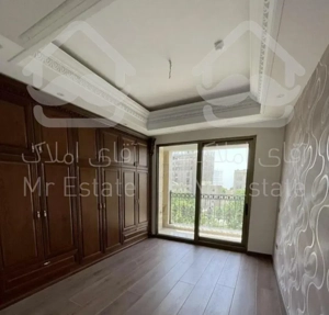 آپارتمان ۱۵۰متر/۳خواب/ تکواحدی / فول امکانات