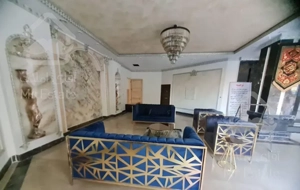 **آپارتمان نوساز کلاسیک دریاچه**