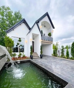 تنها نیم پیلوت استخر دار رنج ۳م منطقه