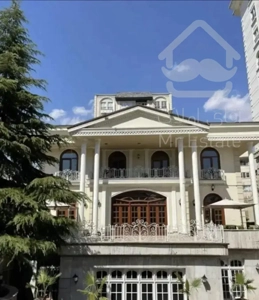 ویلایی‌شهرک‌غرب/۱۷۵متر/ویودار/ایران‌زمین/در رهن