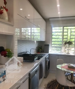 آپارتمان ۱۴۰ متری ۳ خواب در فاز ۱