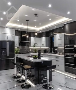 اقبال / ۱۹۵ متر / ۲ سال ساخت