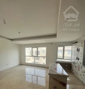 آپارتمان ۶۰متری/نور مستقیم/پارکینگ سندی‌درمرزداران