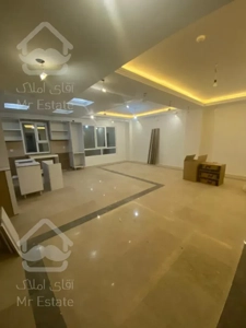 آپارتمان ۱۳۰ متری سه خواب امکانات عالی سال ساخت ۱۴۰۰