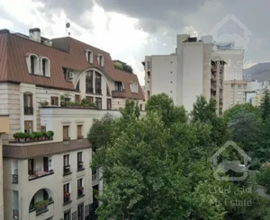 ۲۰۰ متر ساختمان اصیل (( سرمایه‌گذاری و سکونت ))