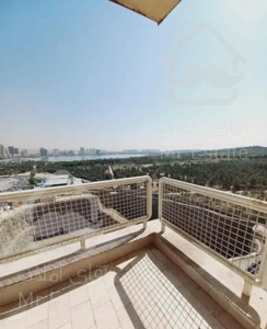 120 متر چیتگر دریاچه