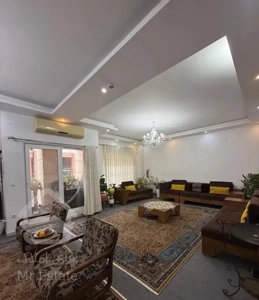 فروش آپارتمان تک واحد قلب شهر۱۳۹متر سنددار