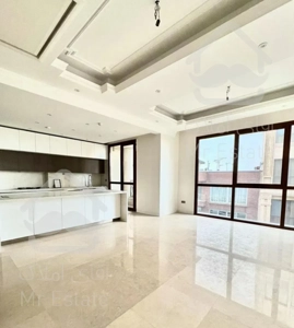 ۱۳۵ متر،کلید نخورده،۲پارکینگ سندی