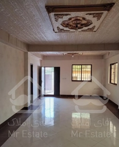 فروش ویلایی ۲۰۰ متر زمین ۸۰ متر بنا سند تک برگ