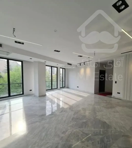 ۱۷۰ متر / ۳ خواب / ۲ پارکینگ / نیاوران